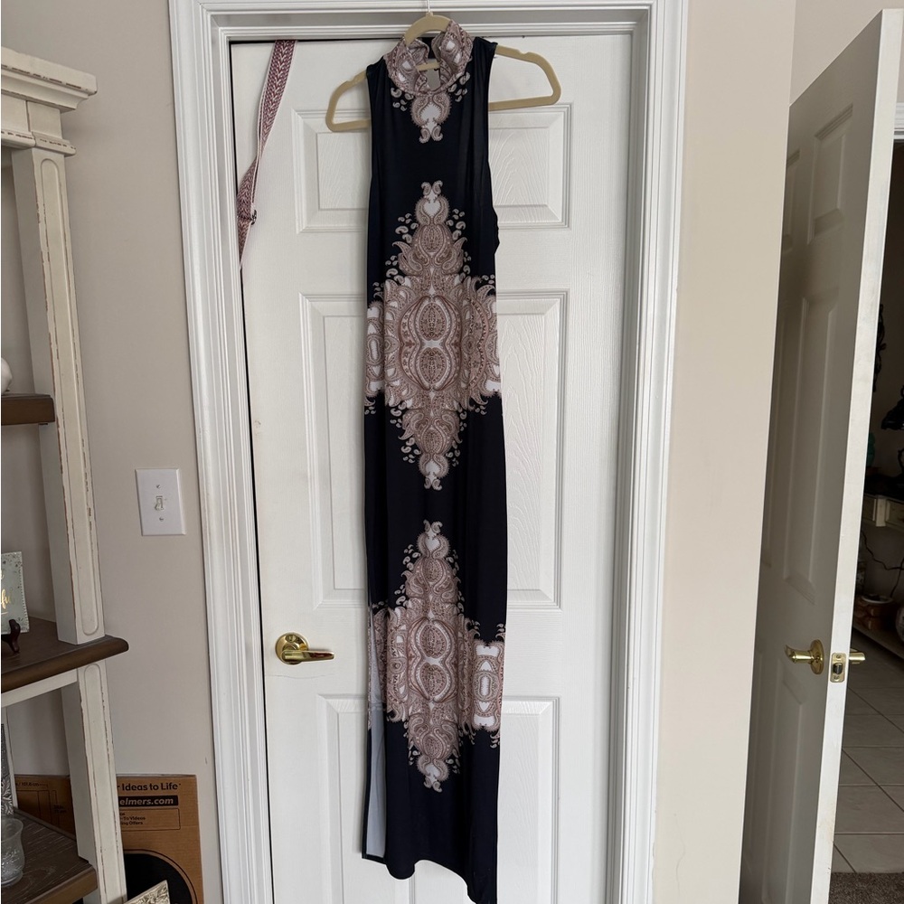 Elegant Black and Cream Patterned Dress